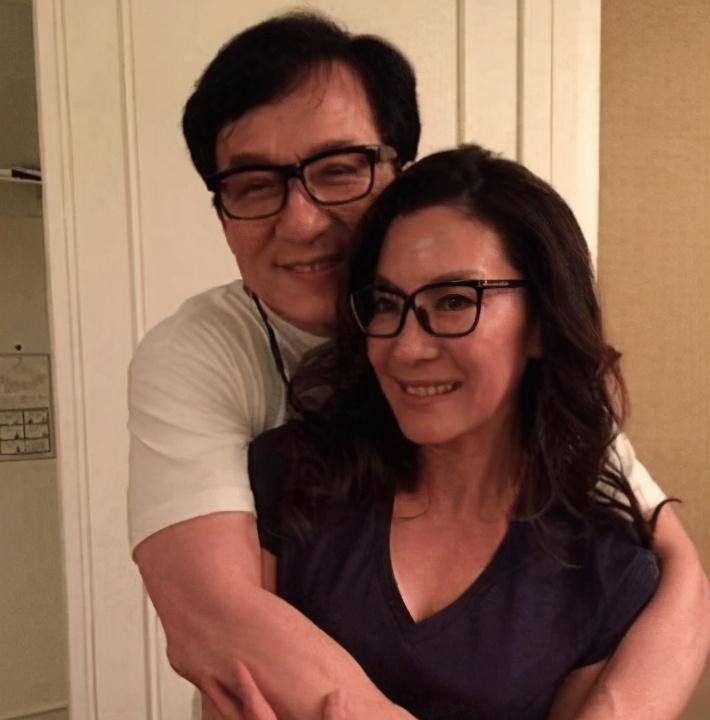 成龙关系不错的几位女星,刘亦菲最小,最后一位,粉丝不淡定_电影_明星