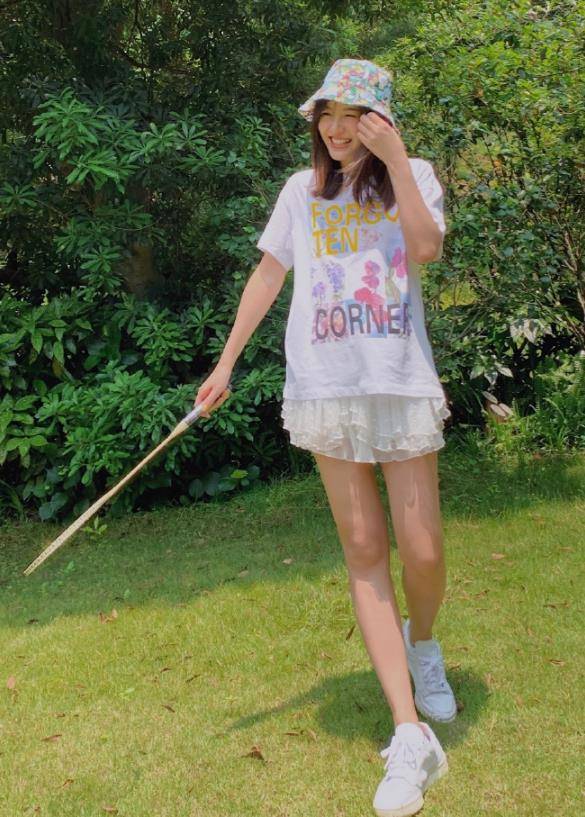 难怪陈赫会认定张子萱,看她穿上"仙女裙"后,确定不是未成年?