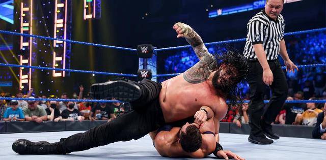 wwe老芬直言与罗曼恩怨未了!大快人心!hhh总算更改此人擂台名!