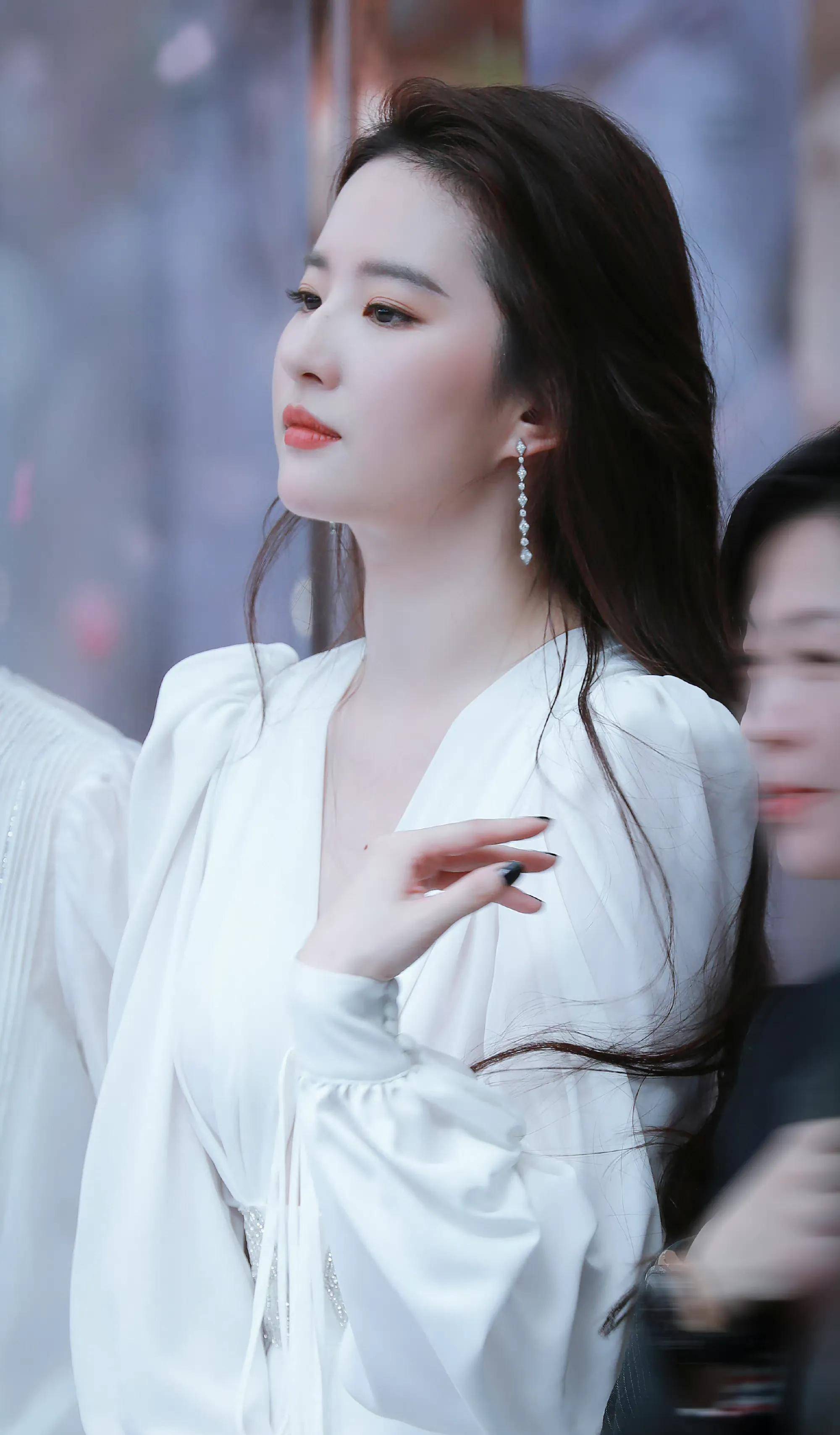 刘亦菲,不可复制的美_真人_美貌_气质