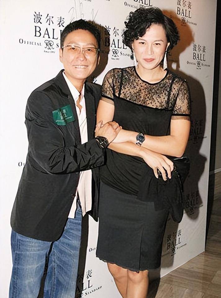 香港富豪赵世曾:一年换172个女友,86岁也不消停,女儿也爱美女_交往