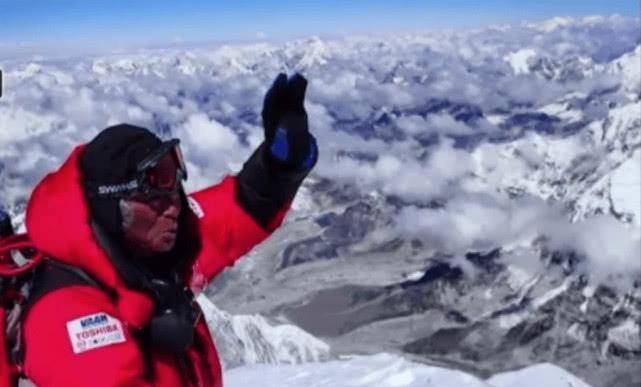 80岁日本老头登顶珠峰：疯狂纪录背后，有两个望尘莫及的秘诀