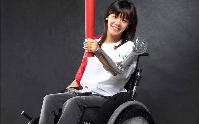 有才华的跳马运动员本期体育观察为您讲述"跳马女王"桑兰的故事.