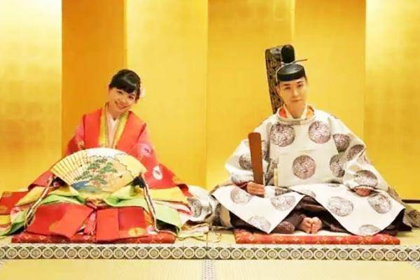 流行于日本的和服,源头到底在哪里,它与中国服饰文化有无关联?_吴服_时期_衣服