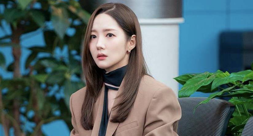 朴敏英新剧《月水金火木土》读剧本现场公开,化身单身族出租老婆_崔