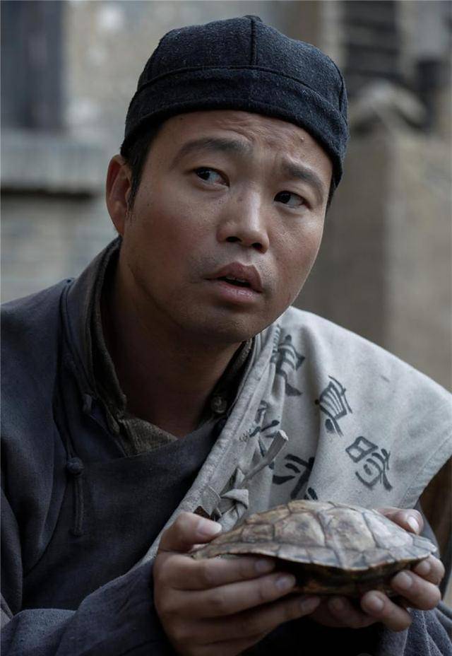 王迅糟糠之妻魏臻:付出一切仍遭抛弃,死后看前夫与小三花前月下_时候