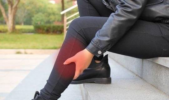 4,小腿酸胀体内湿气重的人还非常的怕冷,尤其是秋冬季会更加的明显