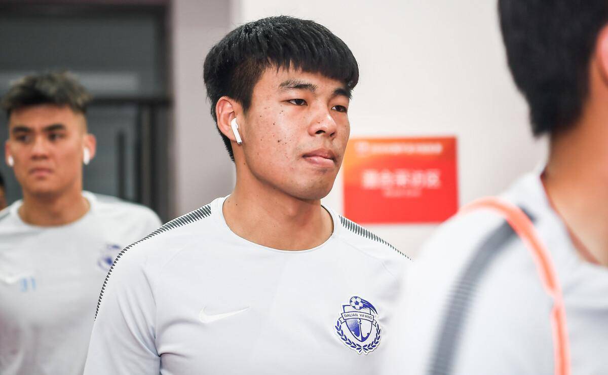 李帅和他明天能否首发,将很大程度决定大连队的第二轮比赛表现_赛季