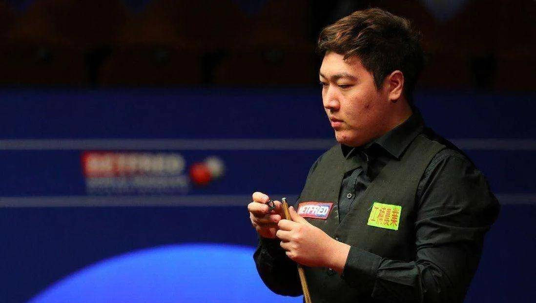 颜丙涛连克两大世锦赛冠军,剑指第三冠_比赛_墨菲_塞尔比