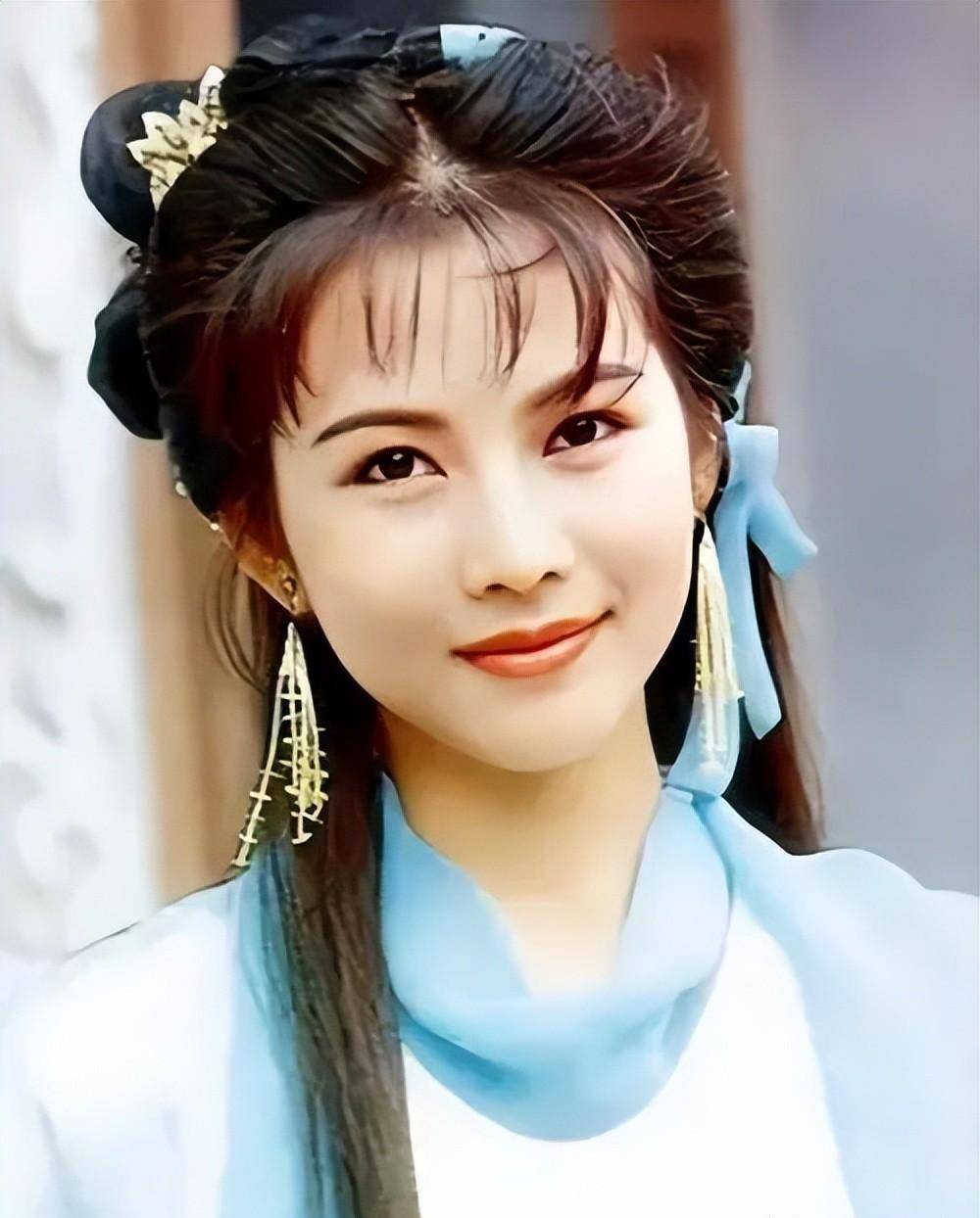 蔡少芬评价李连杰,他可以单手引体向上,身体不倾斜,不用钢丝绳_张晋