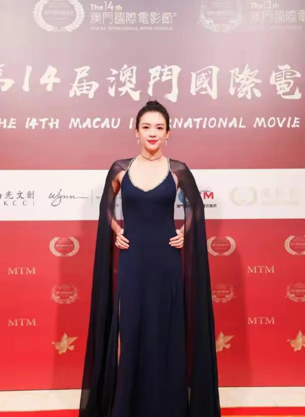 章子怡喜获第14届澳门国际电影节最佳导演和最佳女主角奖，太牛了