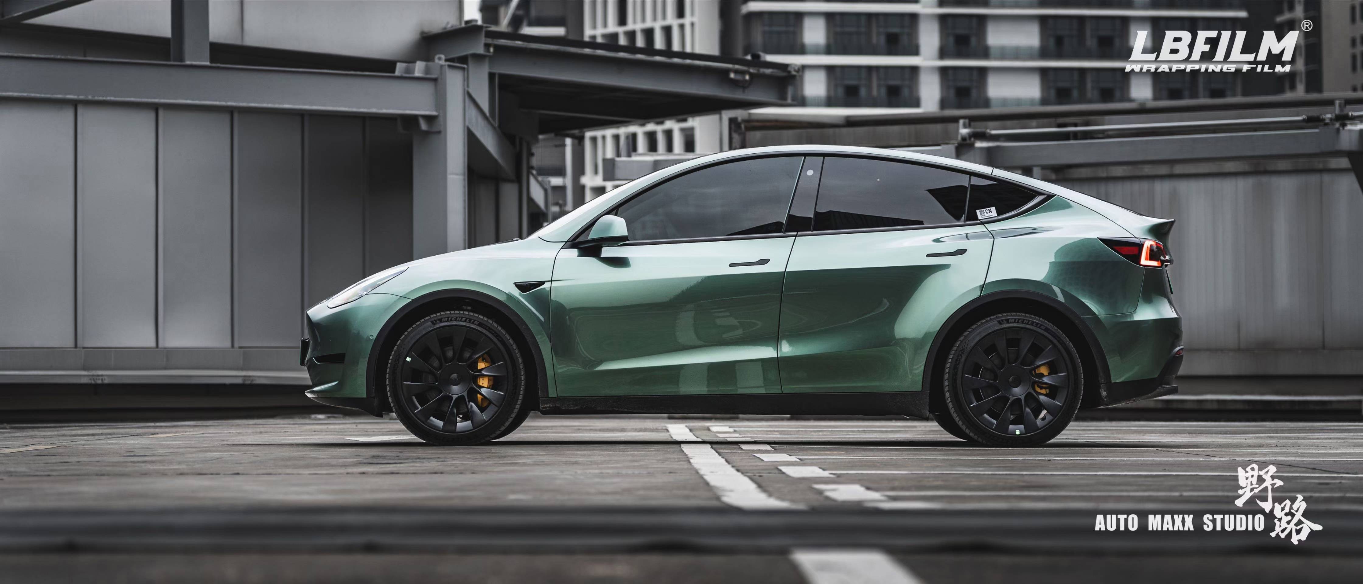 特斯拉modely-lb改色膜液态金属苍岭绿,苍岭绿 质朴的贵族_搜狐汽车