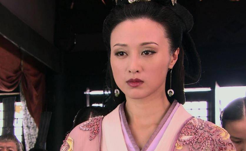 她的一生充满传奇,而且还下一个明君,可死后却不愿与跟丈夫合葬_刘邦