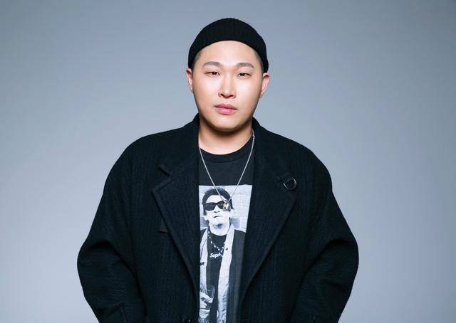 有网友公开向swings借钱,而他的回应笑翻了很多人_短信_本人_大学生