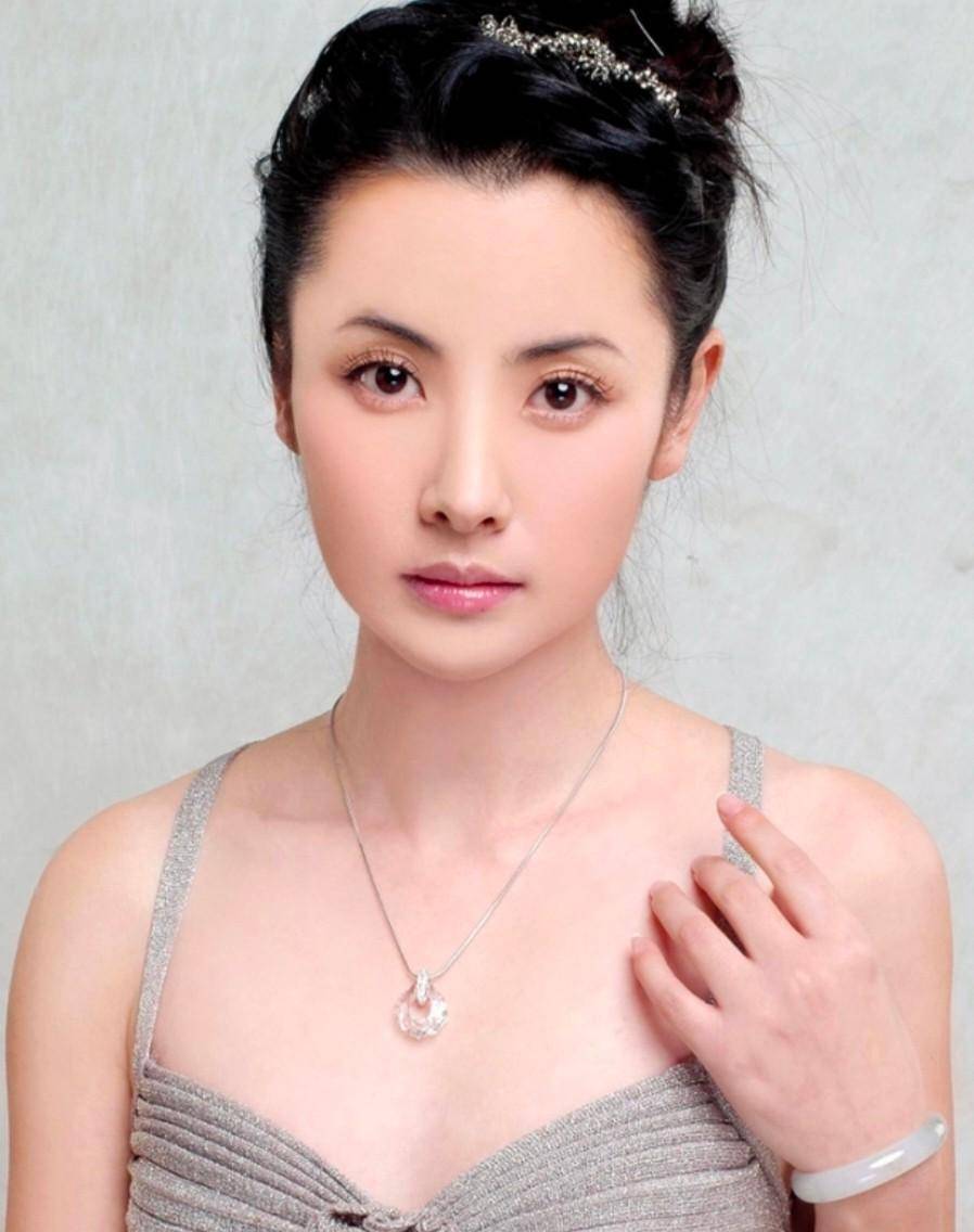 田亮怒斥妻子出轨不留情面,却反被告上法庭,背后真相竟是如此_杨明娜