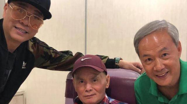 满头白发宛如80岁,儿女双全可只能靠徒弟照顾_电影_刘家良_刘湛