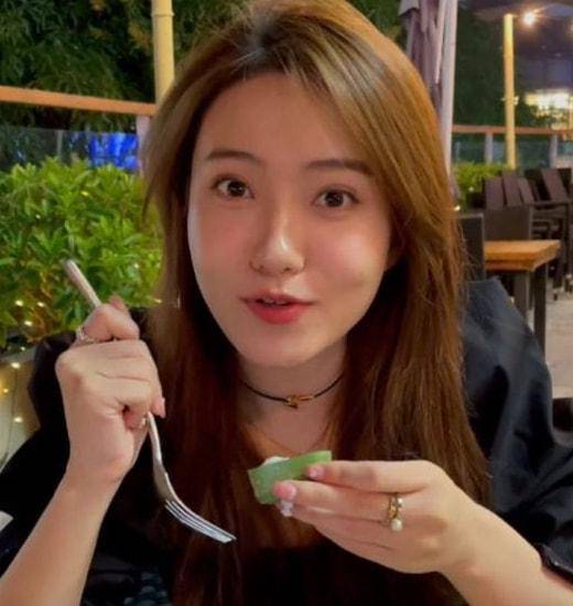 最近洪成成因为退学问题,也遭到了网络暴力,她很少在