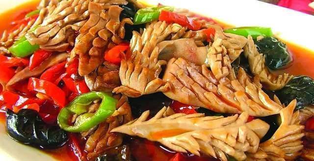 火爆腰花的家常做法,猛火爆炒,爽滑脆嫩无腥味,出锅香气四溢