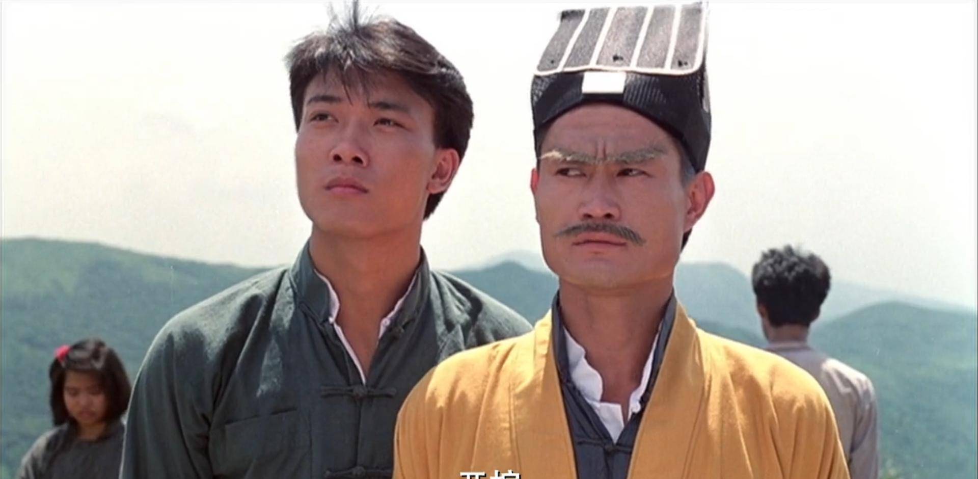 和尊龙,惠天赐,孟海,董玮为同门师兄弟,林正英受训半年后即投入演出