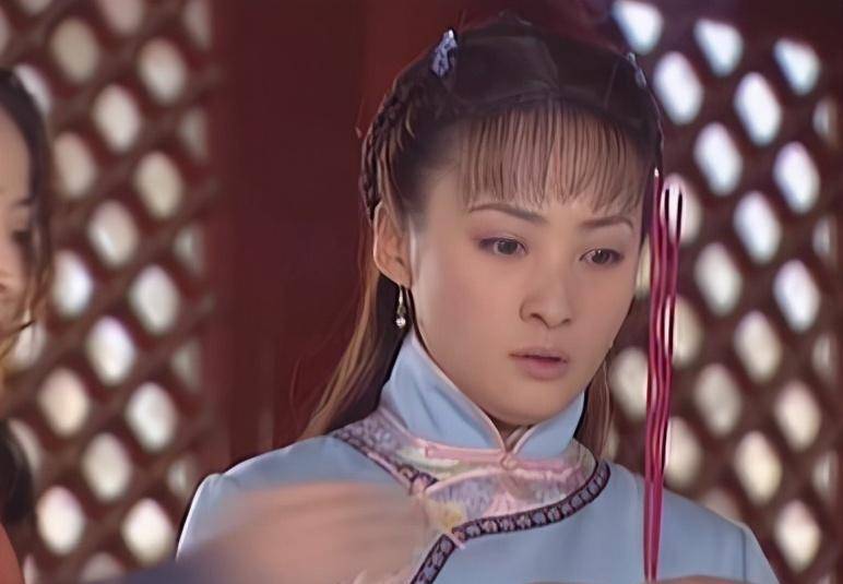 再看《青河绝恋》,一边抓狂一边看得津津有味,以前的剧太敢拍了