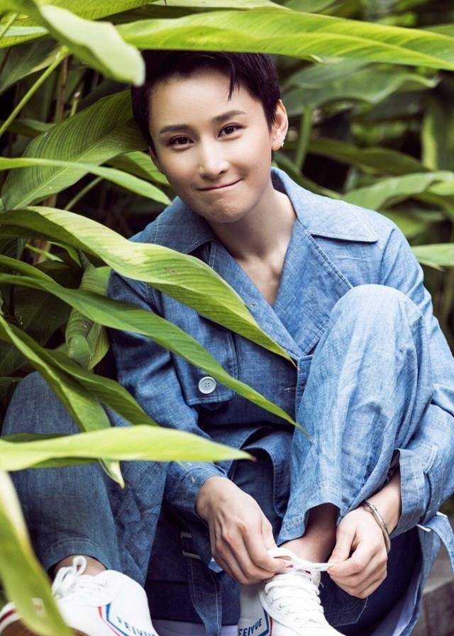 吴京的师妹,凭借《红海行动》走红,生活中攻气十足_蒋璐霞_电影_叶问