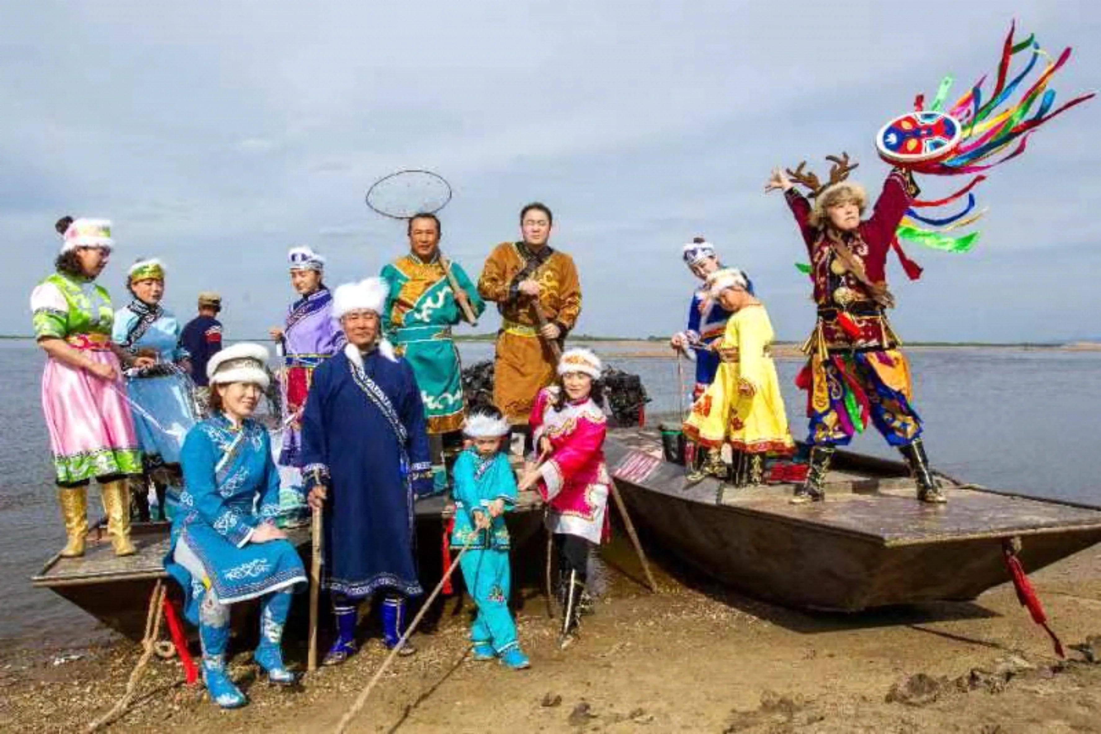 抚远市委书记何大海说:"希望通过此次盛会,把抚远冷水鱼产业的优势