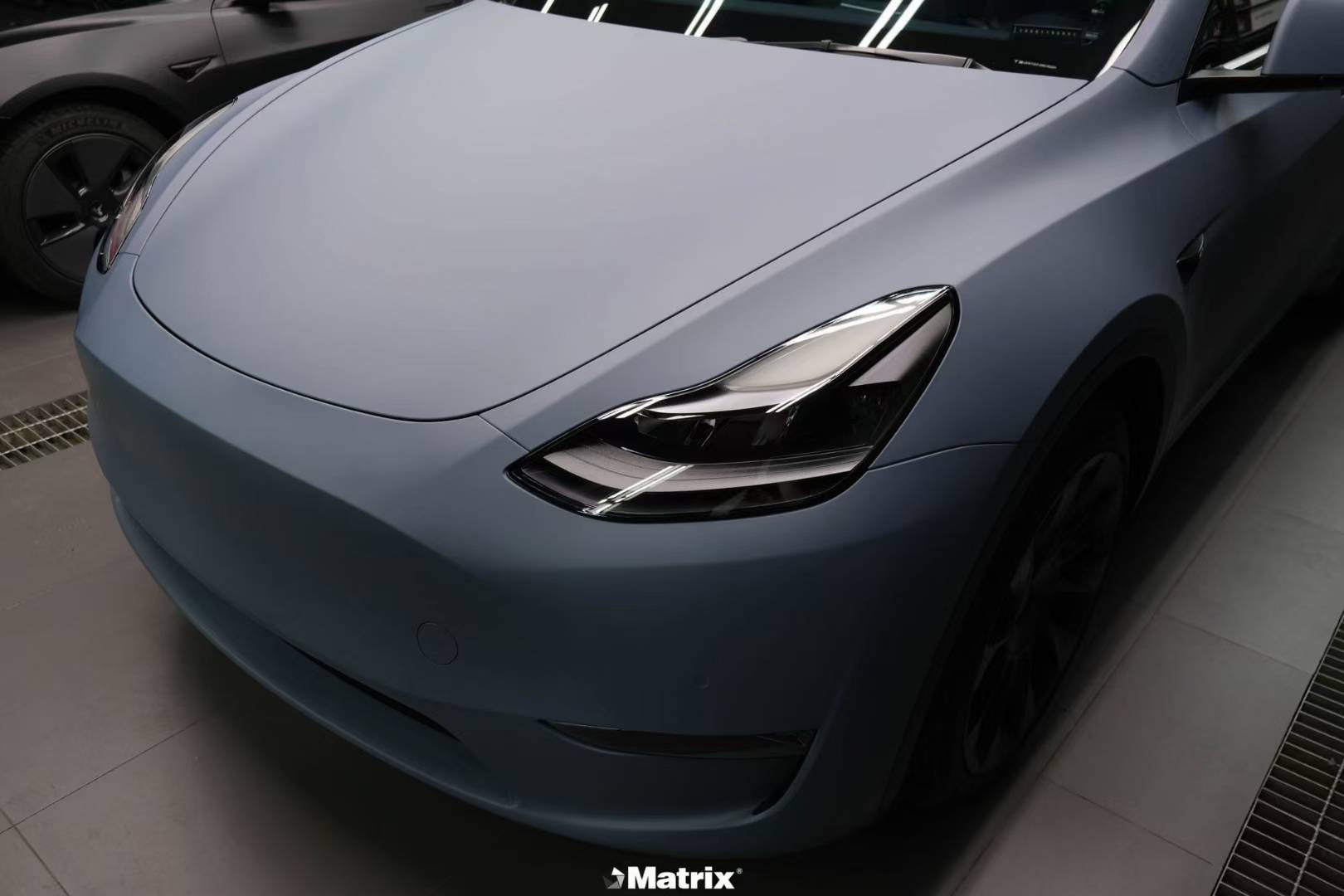 特斯拉modely-matrix矩阵改色膜消光水泥灰,沉稳的灰调-_肉眼_质感