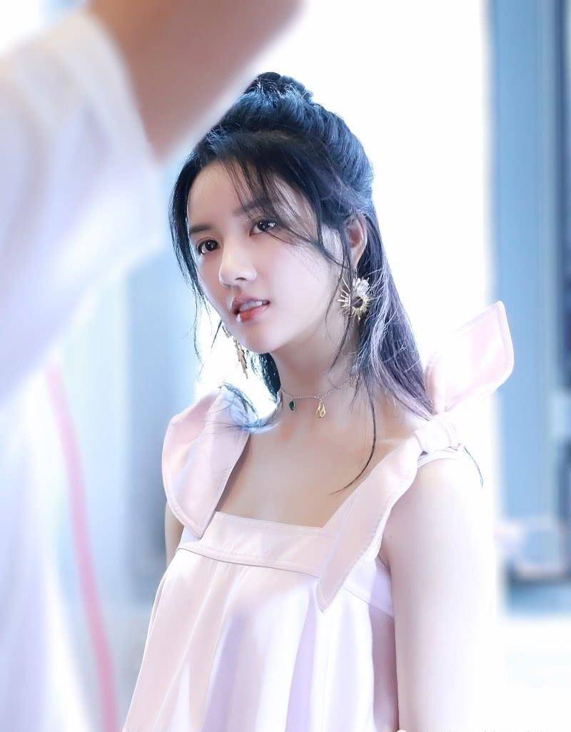 下一个孟美岐即将诞生!gugudan刘些宁回国选秀,网友:创c锁定了!