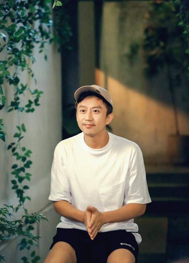 孙俪晒照吐槽邓超漂亮,看了邓超的转发回复,为了秀恩爱确实用心了