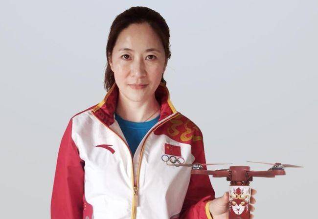 夺得田径首金却无人喝彩,退役后转型商界女强人_刘宏宇_比赛_队伍