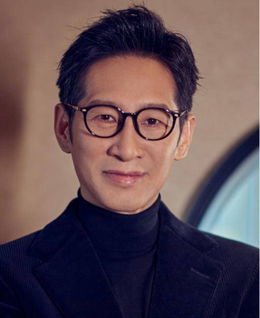 王劲松:一个被低估的老戏骨,出道30年不火,网友:这不是蝎子吗_演技_一