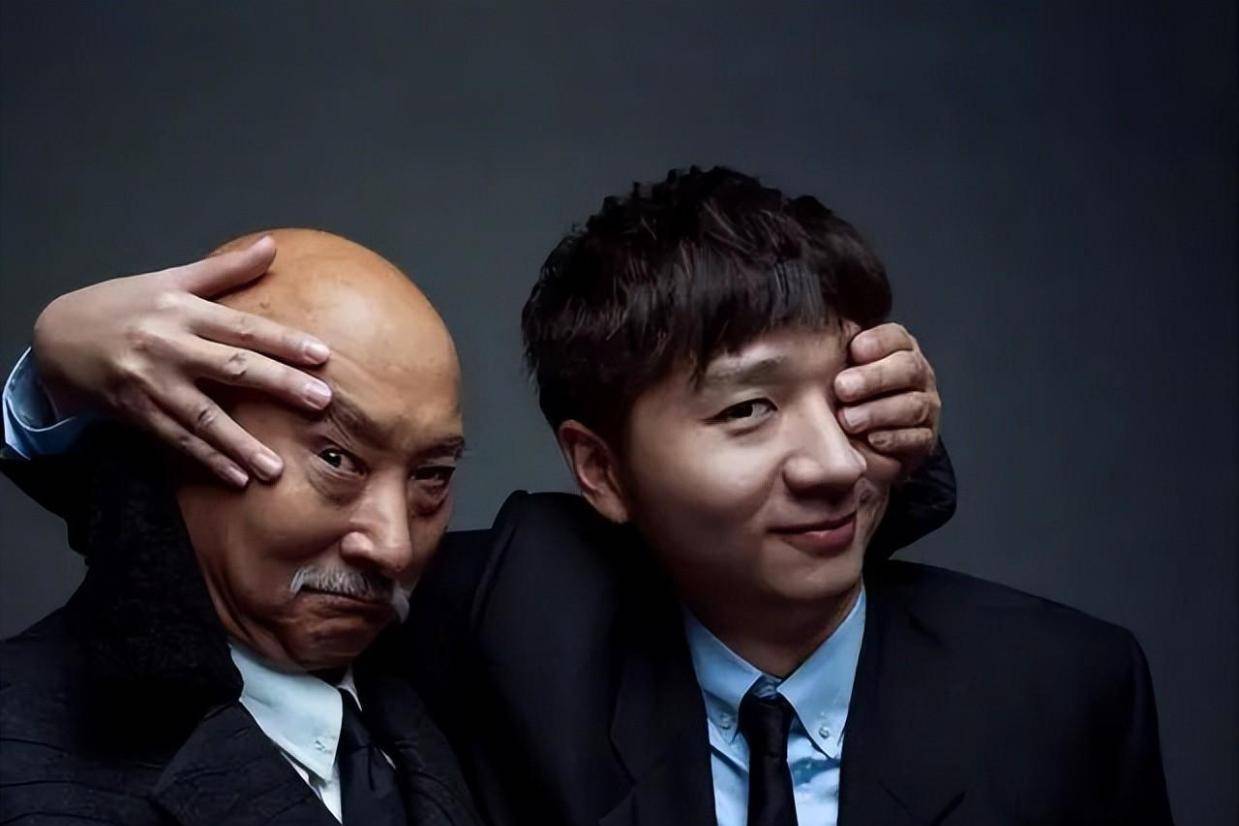 陈佩斯儿子曝一家六口染新冠,高烧40度带四娃双胞胎孙子神似爷爷