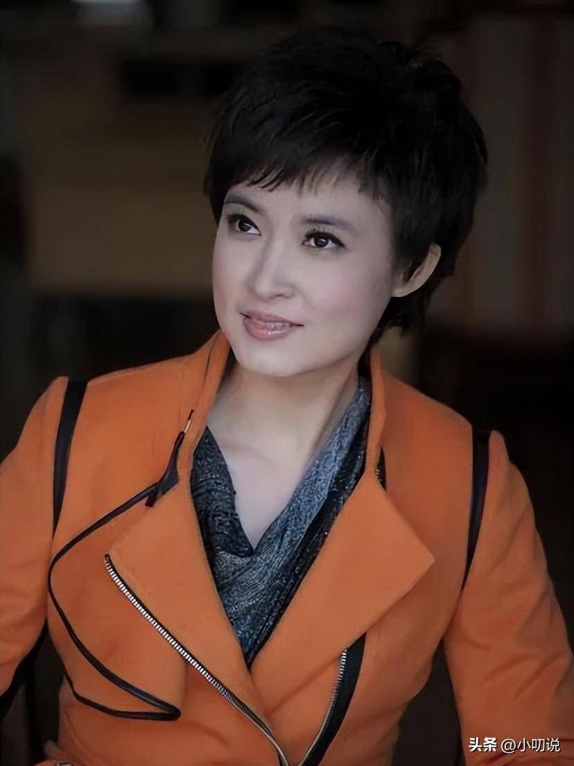 放弃舞蹈梦,意外成就主持事业,《海峡两岸》桑晨的婚姻状况如何_北京