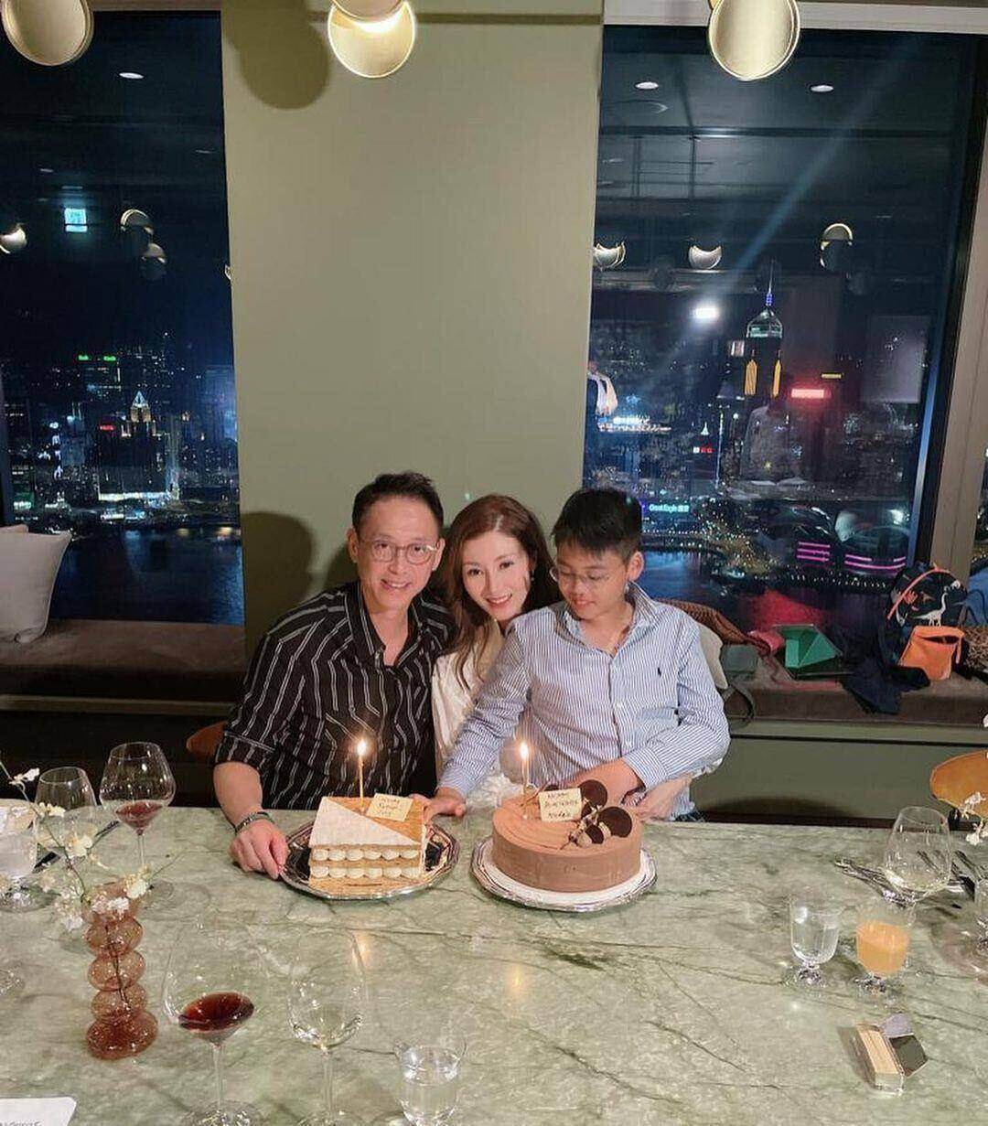 庆祝60岁生日,晒合影大秀恩爱,甜喊对方我的爱人_李嘉琴_李家勤_丈夫