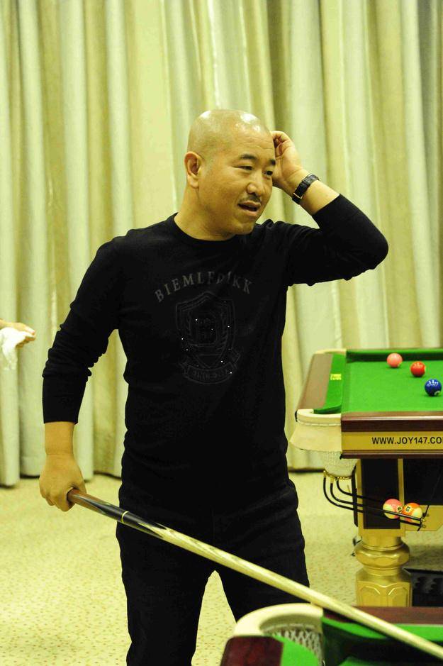 王小利离婚24年:他再婚生三胎,前妻温美玲人生现状如何?