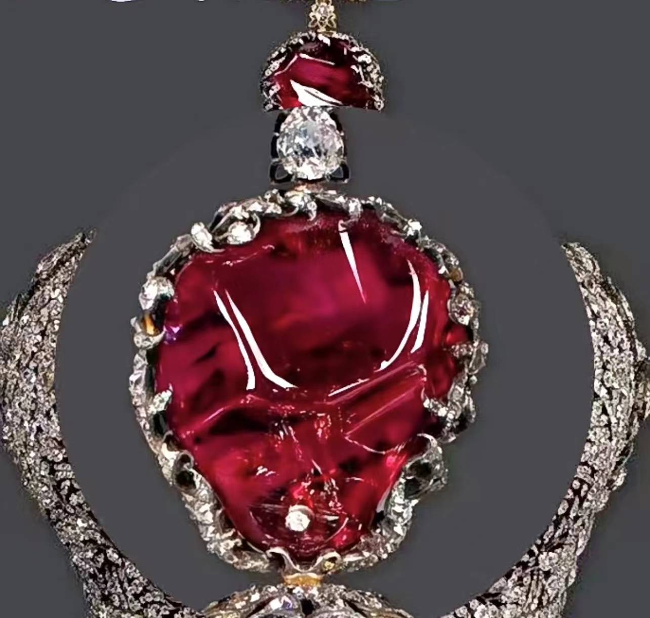 打开俄罗斯帝国女皇凯萨琳的珠宝匣