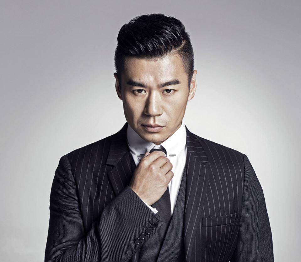 演员徐佳:成名路上有艰辛,42岁仍未婚,低调到无人问津_表演_因为_范明