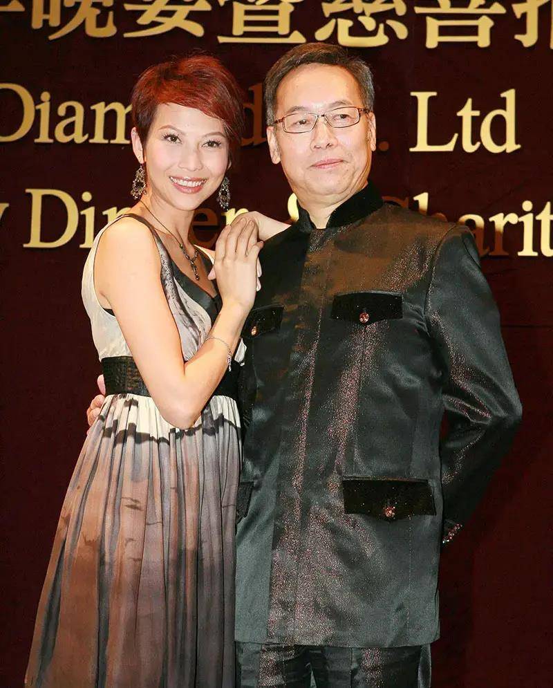 义气女星恬妞:一婚被骗,二婚嫁万梓良,她陪丈夫挣钱捞金_叶聪豪_姐姐