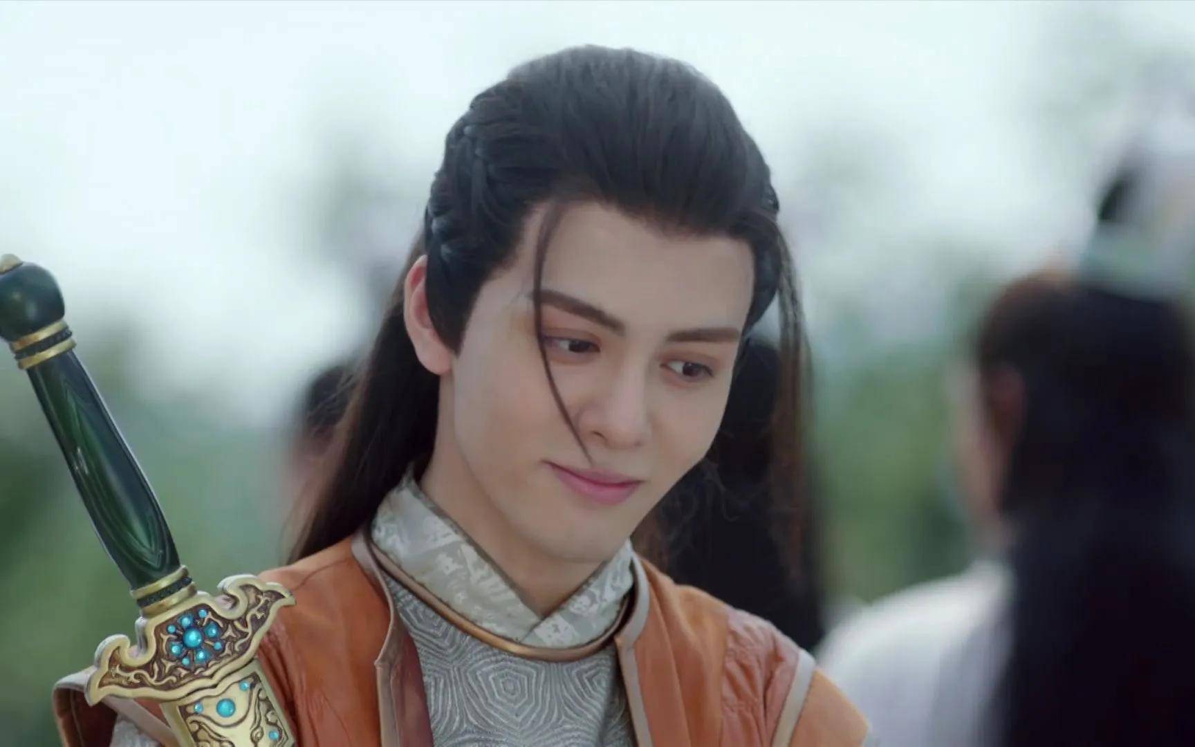 4年后再看《择天记》,男演员里居然有两对张起灵和吴邪,太逗了_鹿晗