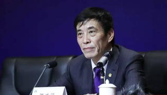 杜兆才现身粉碎国足海参门谣言,陈戌源缺席颁奖典礼让人联想_什么