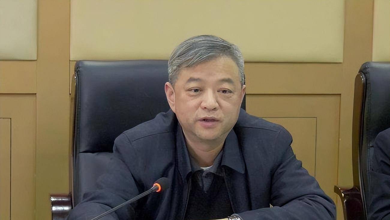 江西"大老虎"叶国兵覆灭记,嗜酒如命勾结黑势力,盘踞九江20年_因为