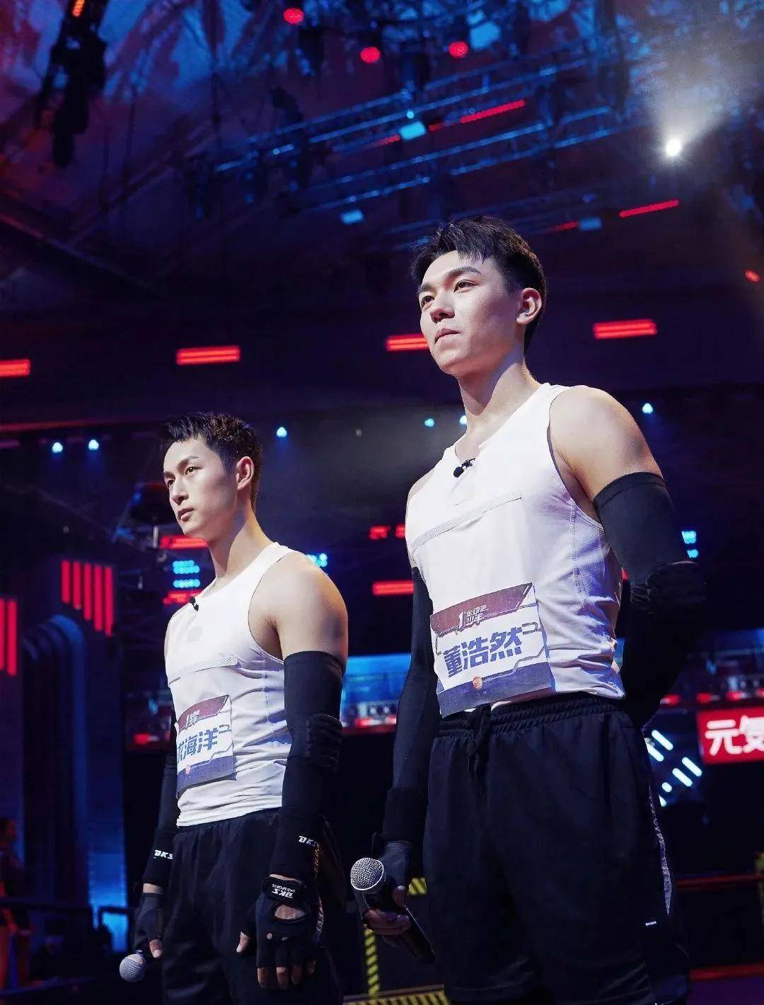 综艺节目《运动吧少年》中带着一起参加的北京体育大学的师弟董浩然