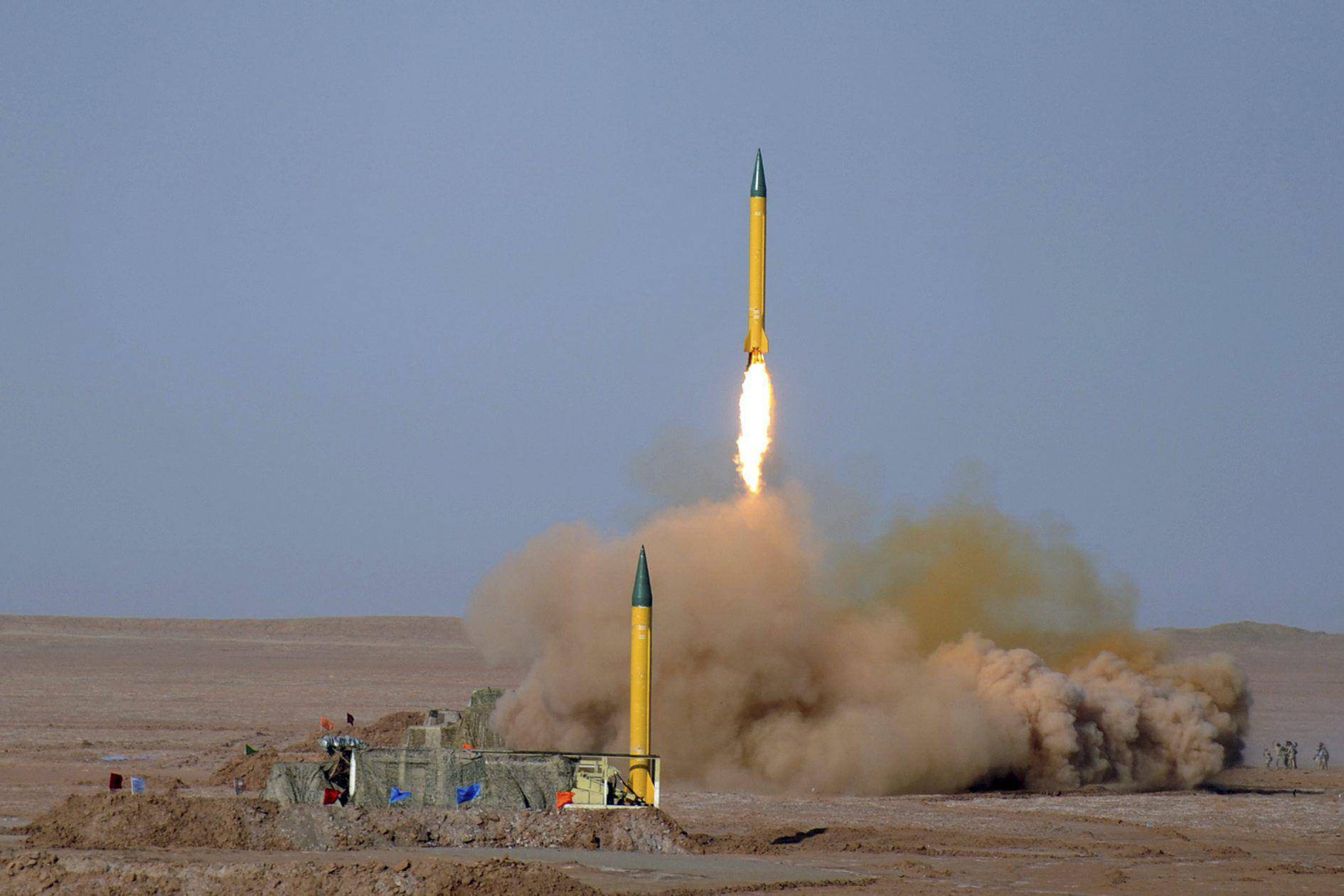 被攻击了？一声巨响传来，核电站附近发生爆炸，伊朗：有导弹发射 - 哔哩哔哩
