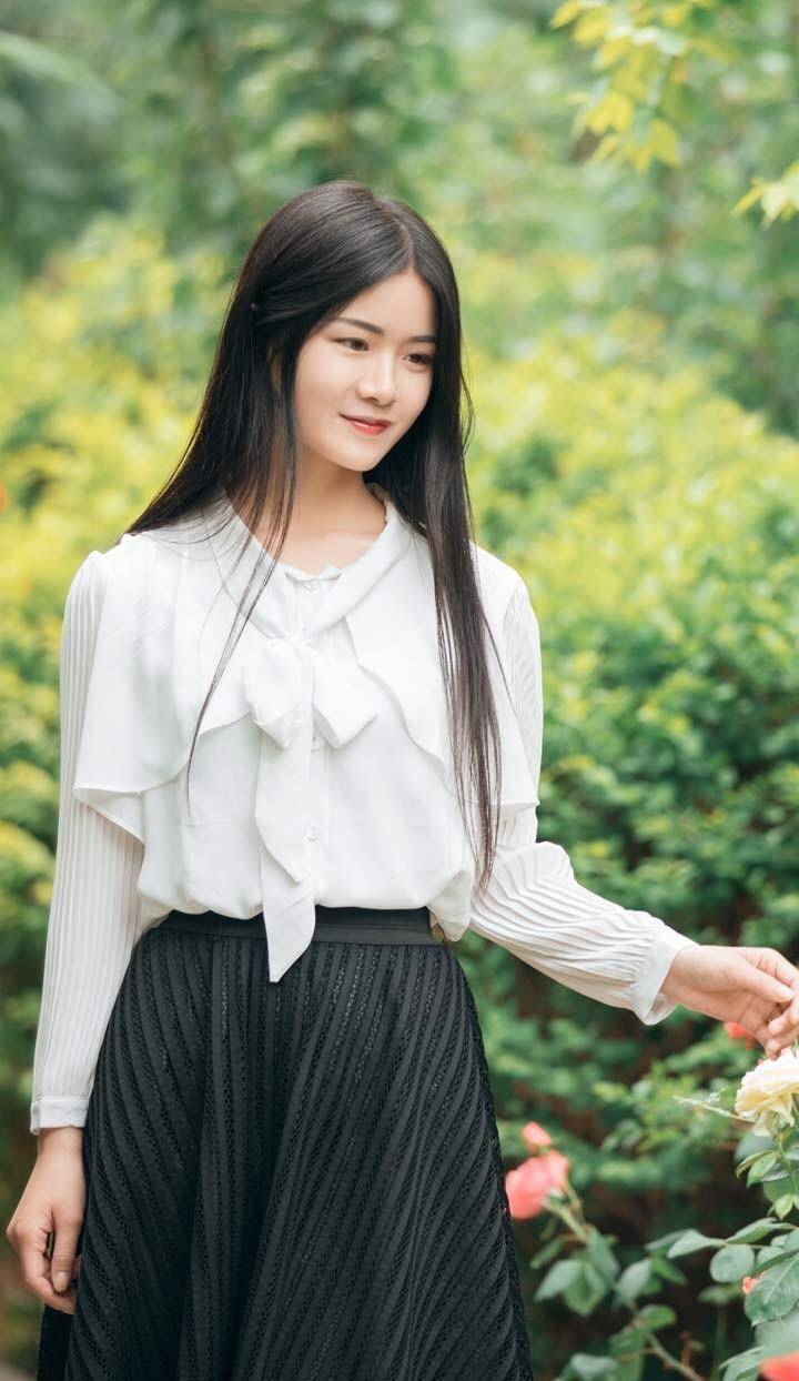 tacke竹桑,代表作:《家国天下》《序章》《裂》竹桑的唱功非常厉害