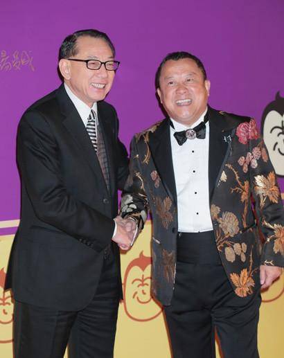 而曾志伟在得知是杨受成后也只能赔礼道歉,曾志伟是真的做到了.