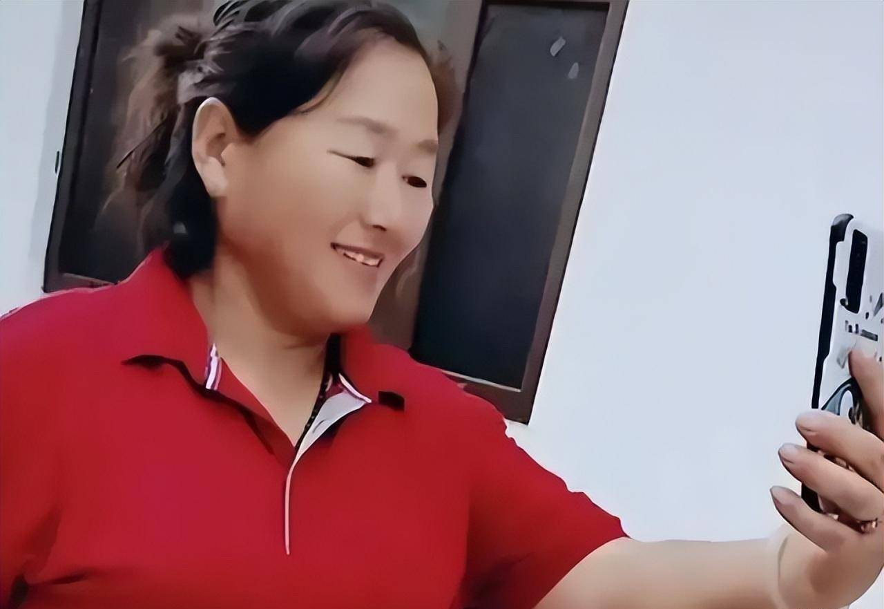 儿媳陈萌怀孕,大衣哥奖100万豪车,网友:陈亚男打脸了_朱小伟_什么