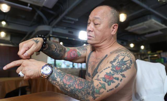 b哥首回应与古天乐恩怨,谈及《古惑仔》:电影将我美化了_吴志雄_陈