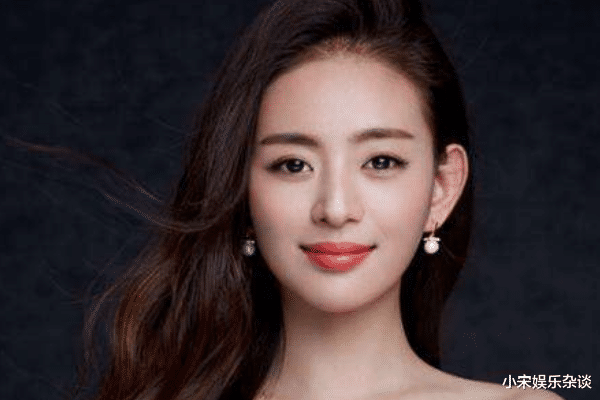 王薇"亚视小姐"获得冠军,参加表演一度走红,有多方面才艺_人物_时尚