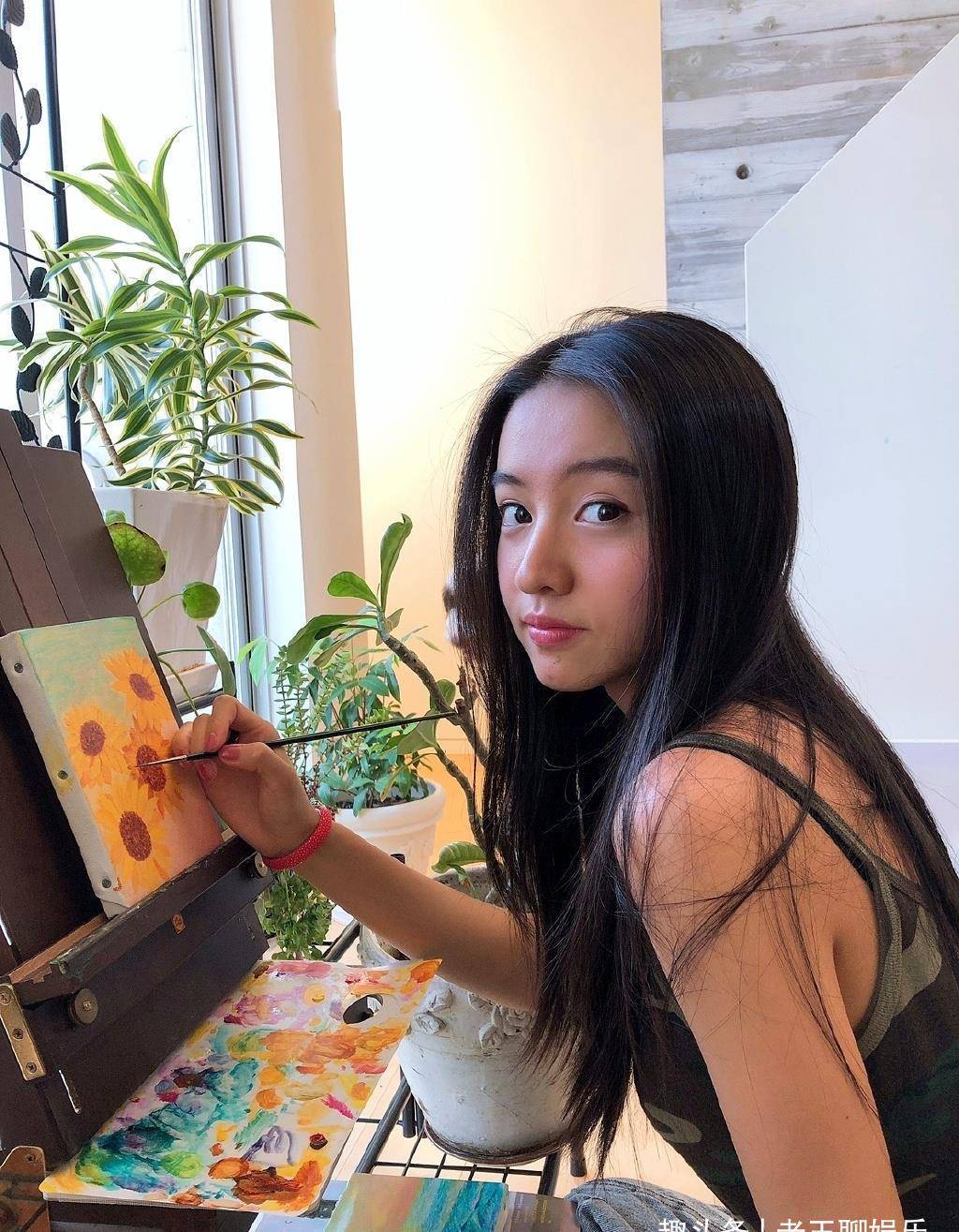木村拓哉小女儿木村光希五五身材惹热议!身高170,身腿一样长?