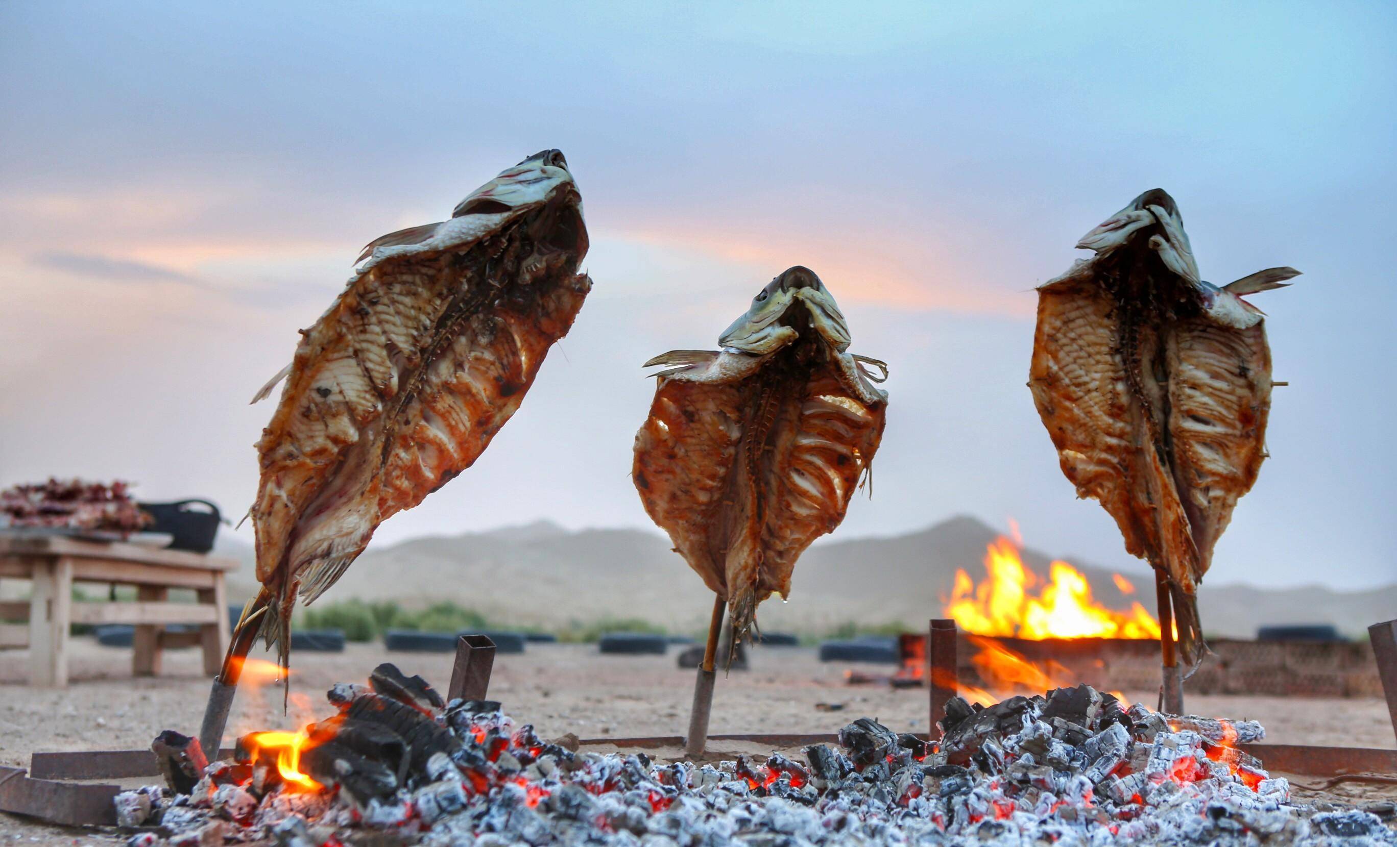 新疆有个县,距离喀什270公里,名气不大景点和美食却
